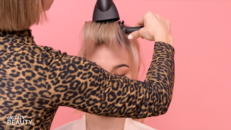 ACTIVE BEAUTY: dm Magazin für Beauty und Wohlbefinden plus Expertise vom dm friseur- & kosmetikstudio