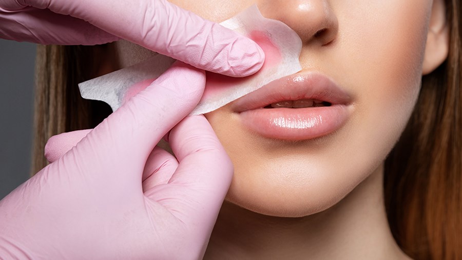 ACTIVE BEAUTY: dm Magazin für Beauty und Wohlbefinden plus Expertise vom dm friseur- & kosmetikstudio