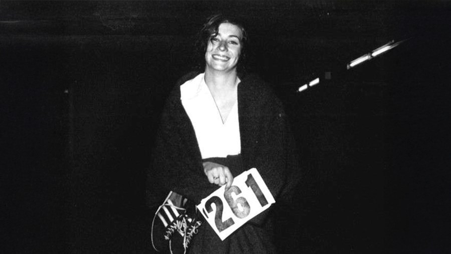 ACTIVE BEAUTY: dm Magazin für Beauty und Wohlbefinden plus Expertise vom dm friseur- & kosmetikstudio