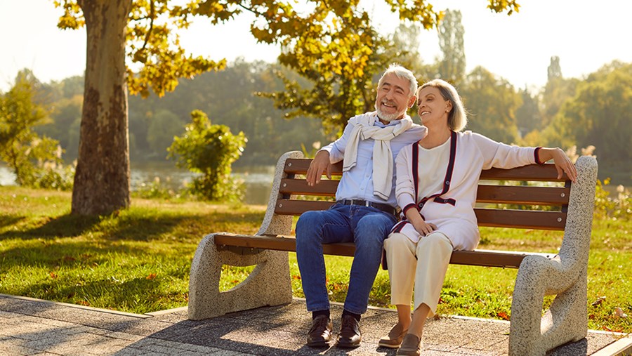 ACTIVE BEAUTY: dm Magazin für Beauty und Wohlbefinden plus Expertise vom dm friseur- & kosmetikstudio