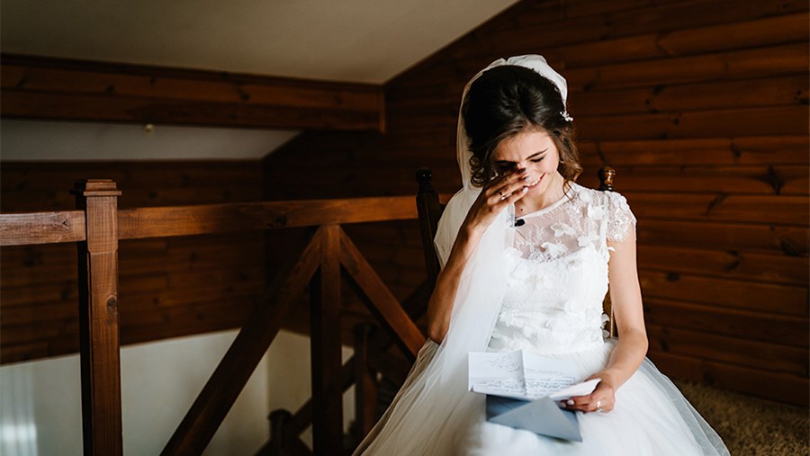 ACTIVE BEAUTY: dm Magazin für Beauty und Wohlbefinden plus Expertise vom dm friseur- & kosmetikstudio