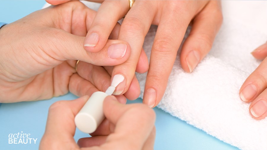 ACTIVE BEAUTY: dm Magazin für Beauty und Wohlbefinden plus Expertise vom dm friseur- & kosmetikstudio