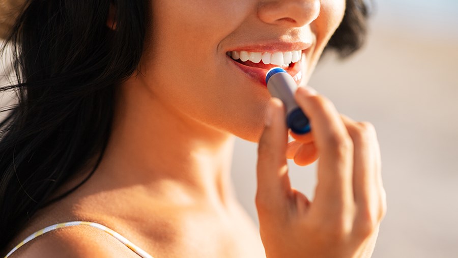 ACTIVE BEAUTY: dm Magazin für Beauty und Wohlbefinden plus Expertise vom dm friseur- & kosmetikstudio