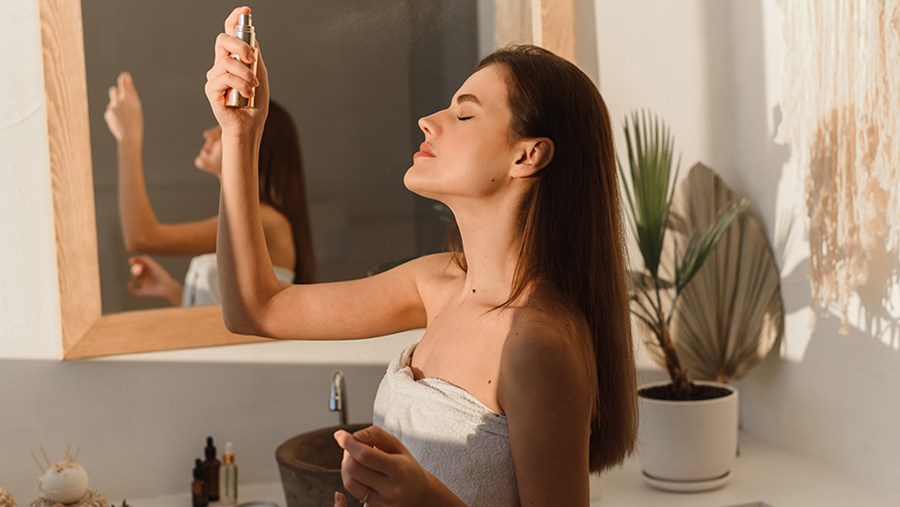 ACTIVE BEAUTY: dm Magazin für Beauty und Wohlbefinden plus Expertise vom dm friseur- & kosmetikstudio