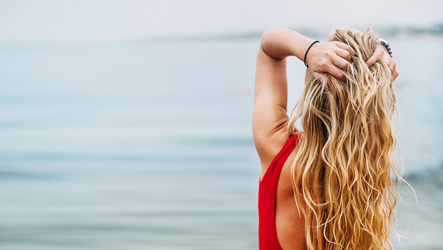 ACTIVE BEAUTY: dm Magazin für Beauty und Wohlbefinden plus Expertise vom dm friseur- & kosmetikstudio