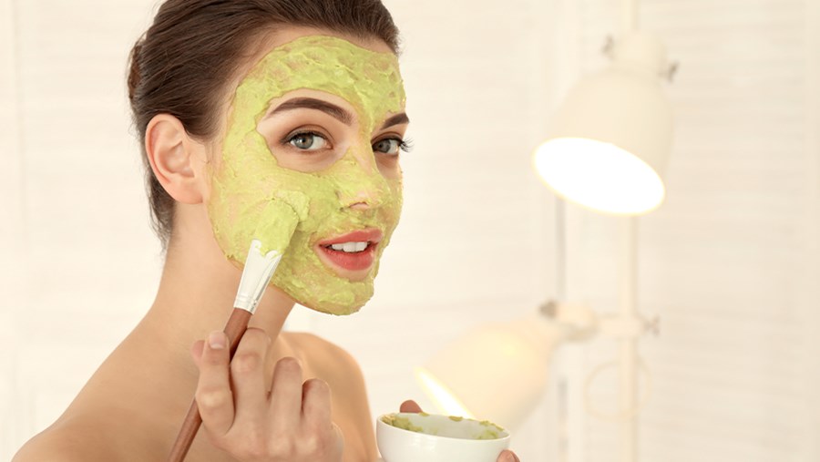 ACTIVE BEAUTY: dm Magazin für Beauty und Wohlbefinden plus Expertise vom dm friseur- & kosmetikstudio