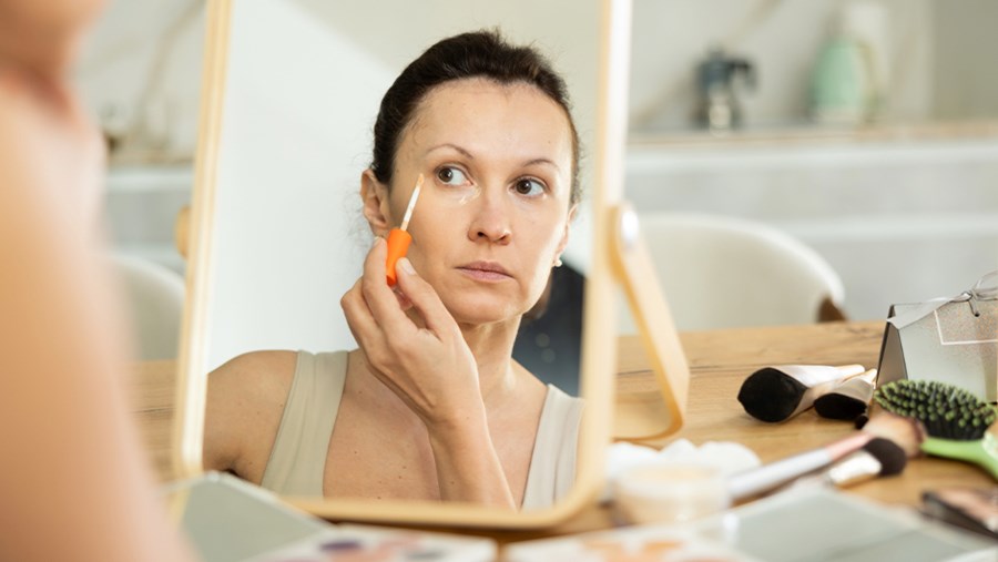 ACTIVE BEAUTY: dm Magazin für Beauty und Wohlbefinden plus Expertise vom dm friseur- & kosmetikstudio