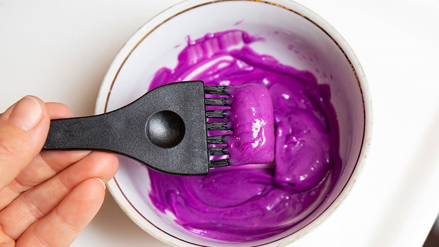 Haare tönen: So gelingt es zuhause