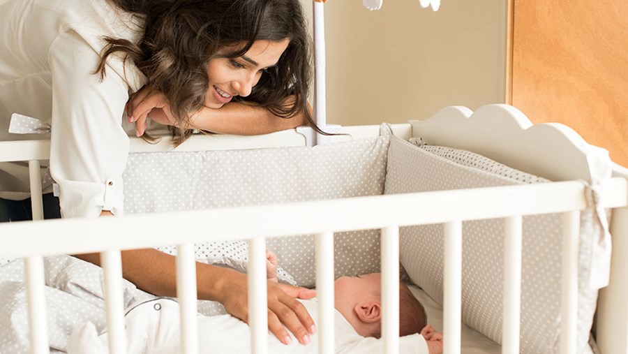 ACTIVE BEAUTY: dm Magazin für Beauty und Wohlbefinden plus Expertise vom dm friseur- & kosmetikstudio