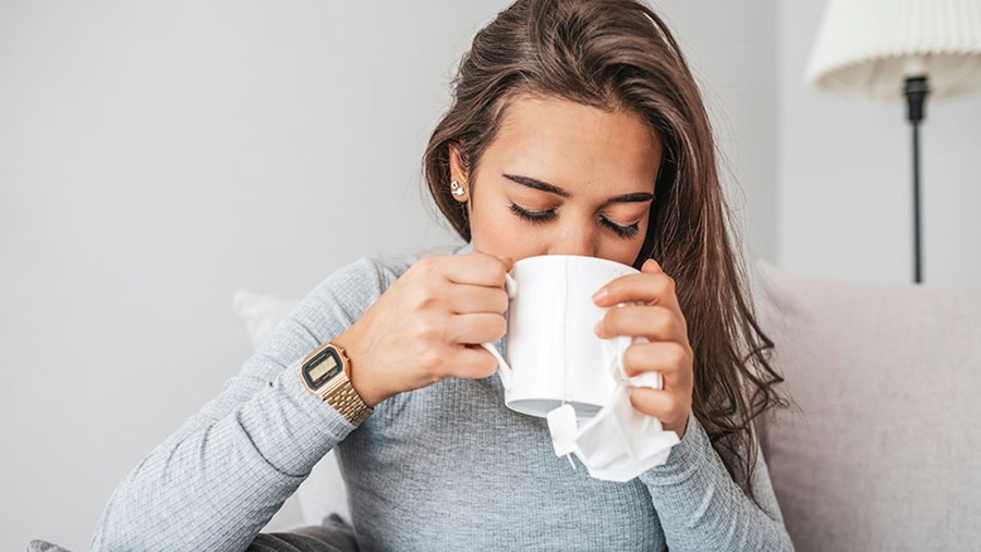 ACTIVE BEAUTY: dm Magazin für Beauty und Wohlbefinden plus Expertise vom dm friseur- & kosmetikstudio